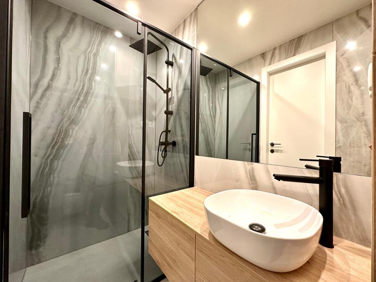 Damir Skomina Apartments โคเปร์ ภายนอก รูปภาพ