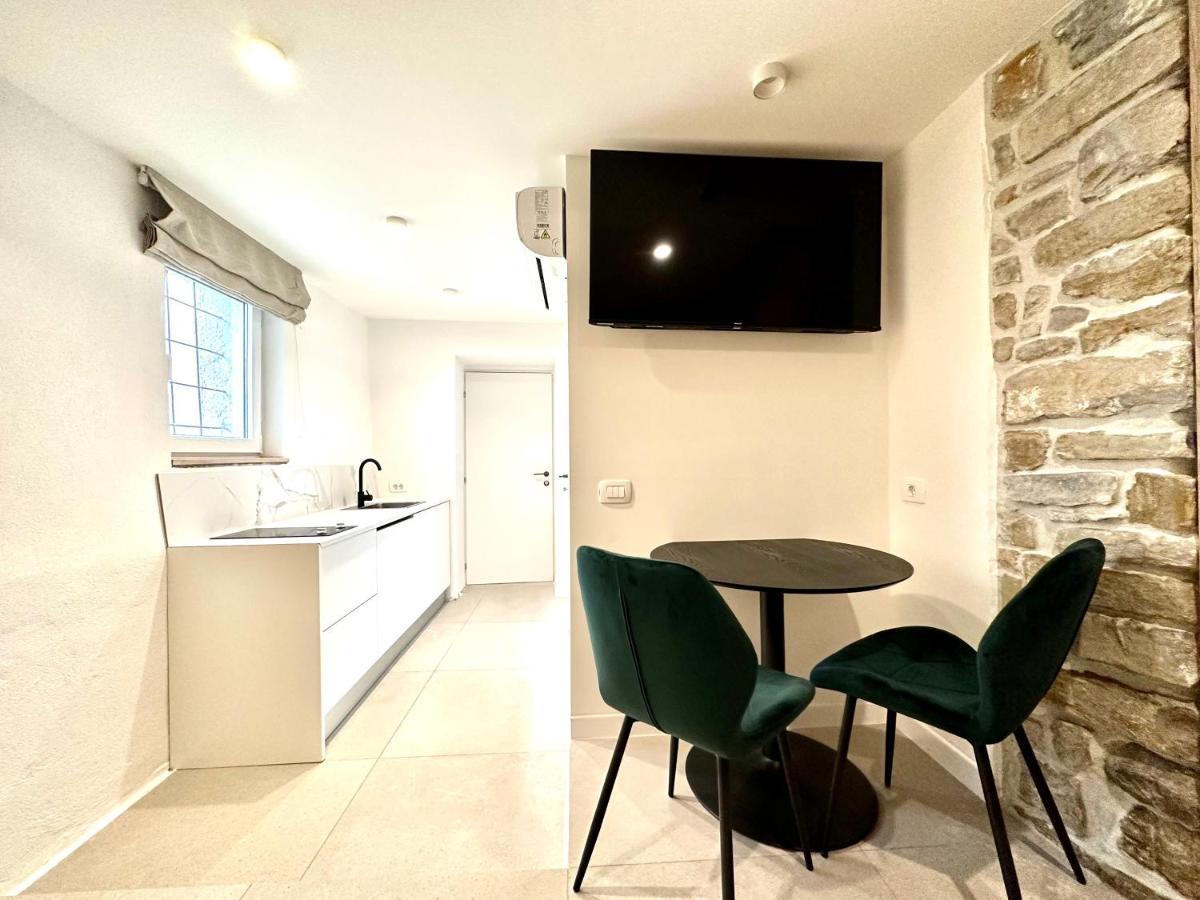 Damir Skomina Apartments โคเปร์ ภายนอก รูปภาพ