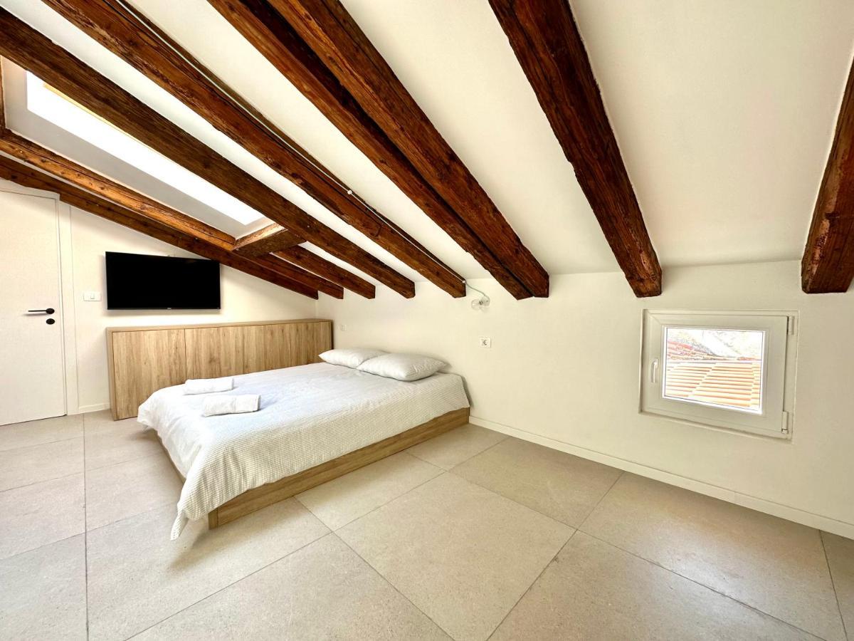Damir Skomina Apartments โคเปร์ ภายนอก รูปภาพ